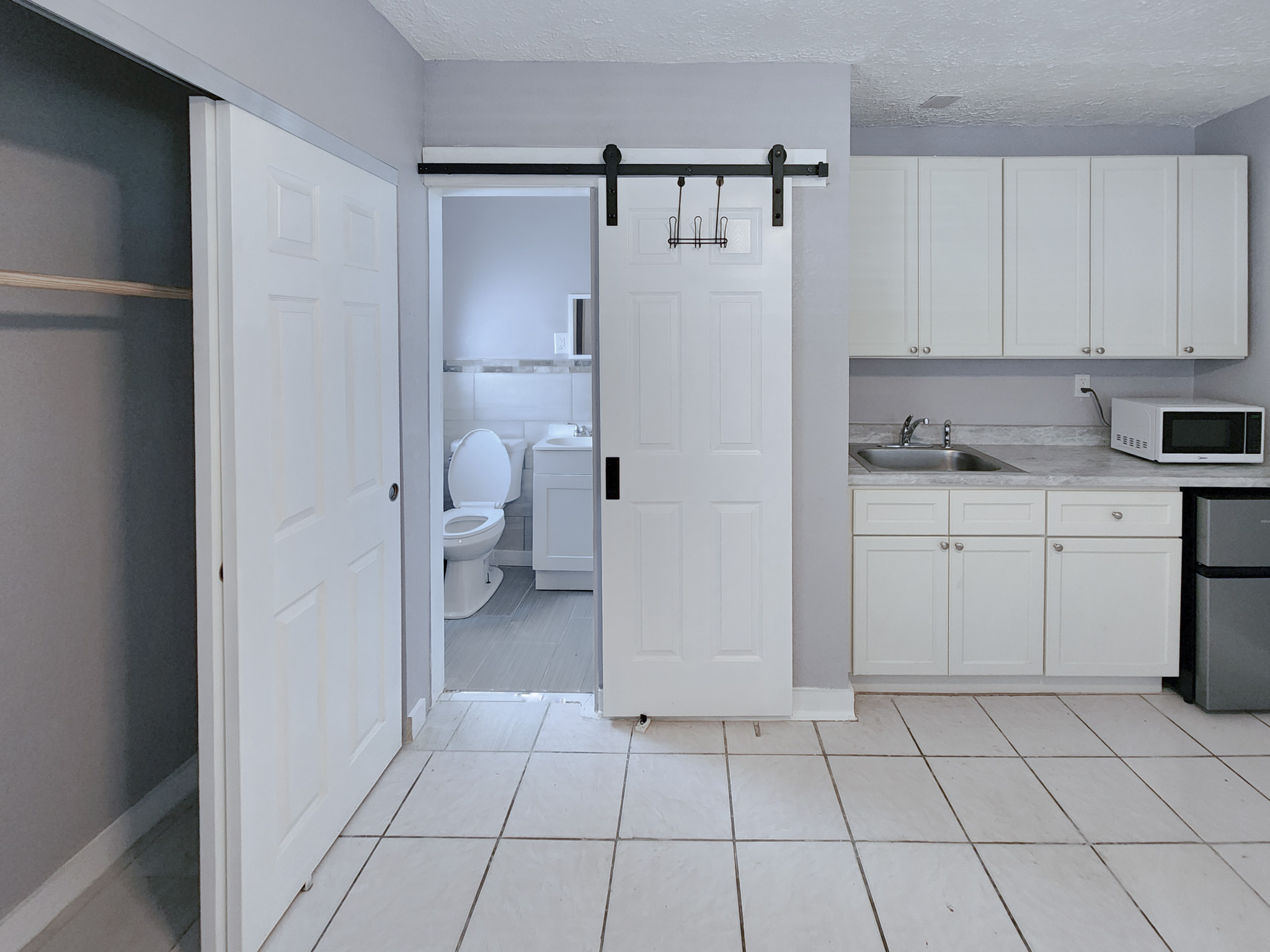 Las Playa Inn living area