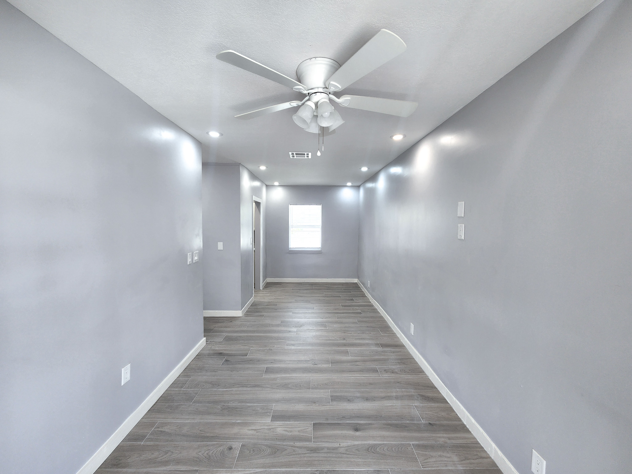 Bathroom with porthole window